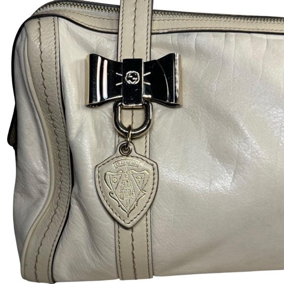 Vintage Gucci Duchessa Boston bag/purse/handbag. Cream colored. Leather. - Picture 5 of 16